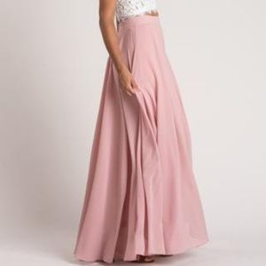 AMELIA FULL ROSE MAXI SKIRT Petite M
